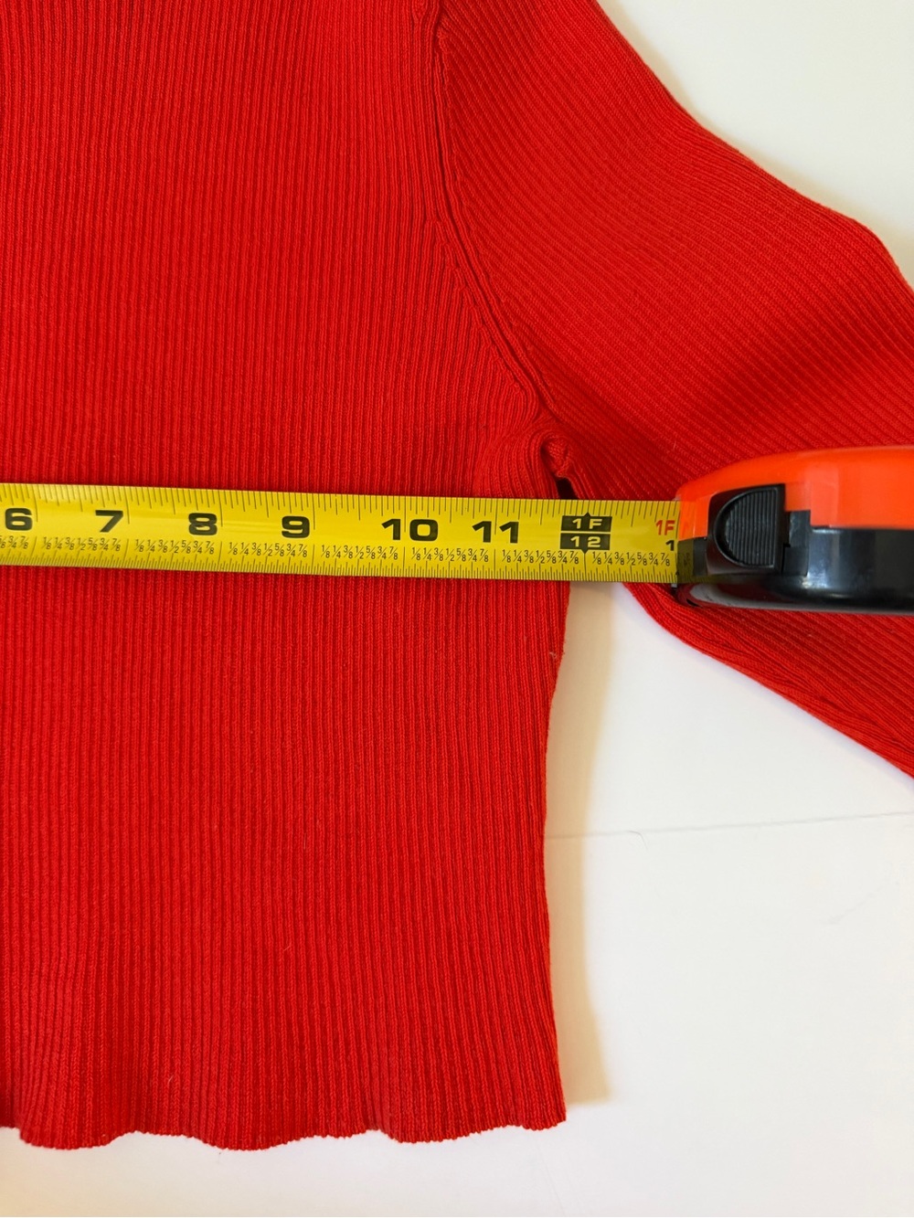 H&M Red Ribbed Mock-Neck Cropped Sweater - Picture 4 of 5